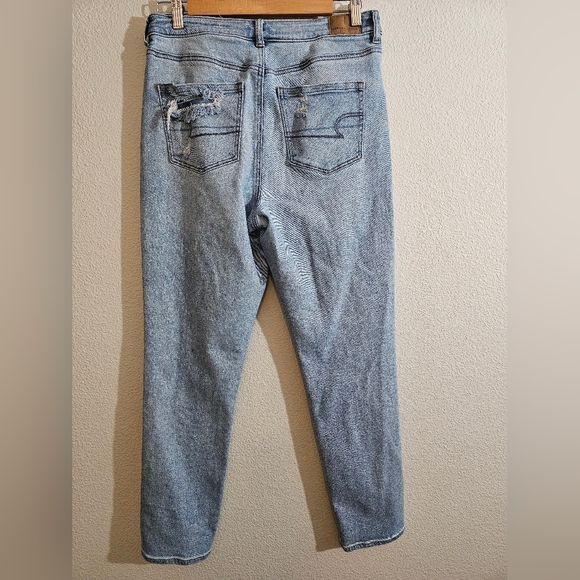 American Eagle Distressed Mom Jean Light Blue Women's Jeans - Picture 9 of 14